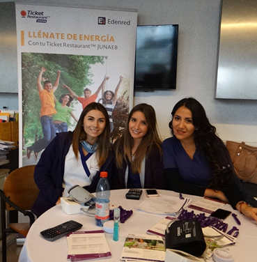 Ticket Junaeb participa en campaña “Donar sangre es donar vida” de UNIACC